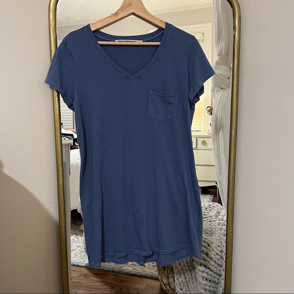 Michael Stars V Neck Pocket Front T Shirt Dress. Size LP